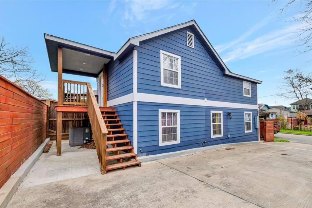 Super Cozy 2 Bedroom With Fast Wifi And Queen Bed Close To Downtown Houston!! Exterior photo